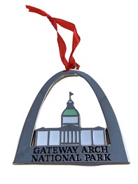 Gateway Arch National Park Traveler Pin – National Park Souvenirs